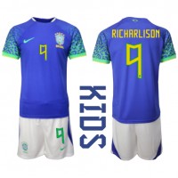 Billiga Brasilien Richarlison #9 Barnkläder Borta fotbollskläder till baby VM 2022 Kortärmad (+ Korta byxor)